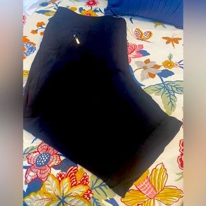 Black INC International Concepts capris 22W